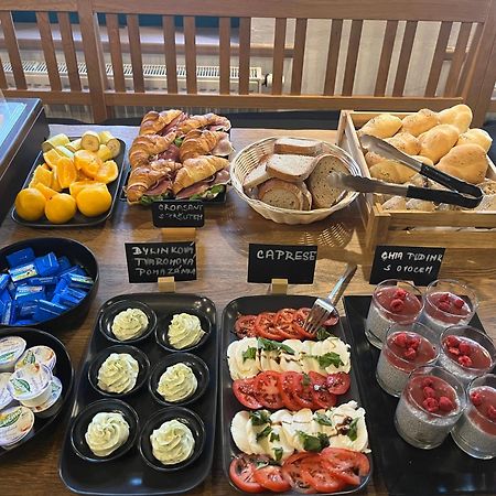 Na Kopecku Ad 1795 - Penzion S Restauraci A Wellness V Podkrkonosi Двур-Кралове-над-Лабем Екстер'єр фото