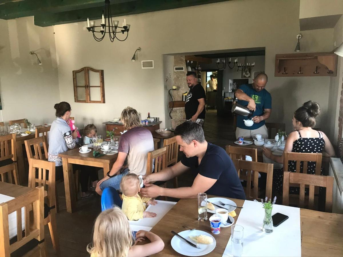 Na Kopecku Ad 1795 - Penzion S Restauraci A Wellness V Podkrkonosi Двур-Кралове-над-Лабем Екстер'єр фото