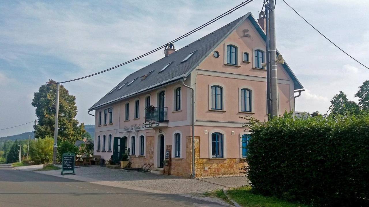 Na Kopecku Ad 1795 - Penzion S Restauraci A Wellness V Podkrkonosi Двур-Кралове-над-Лабем Екстер'єр фото