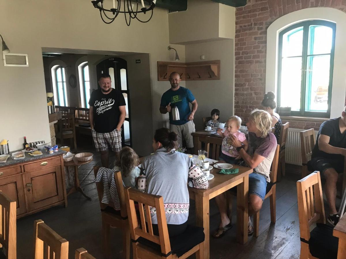 Na Kopecku Ad 1795 - Penzion S Restauraci A Wellness V Podkrkonosi Двур-Кралове-над-Лабем Екстер'єр фото