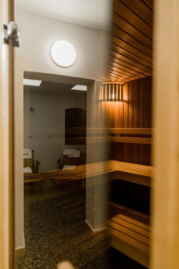 Na Kopecku Ad 1795 - Penzion S Restauraci A Wellness V Podkrkonosi Двур-Кралове-над-Лабем Екстер'єр фото